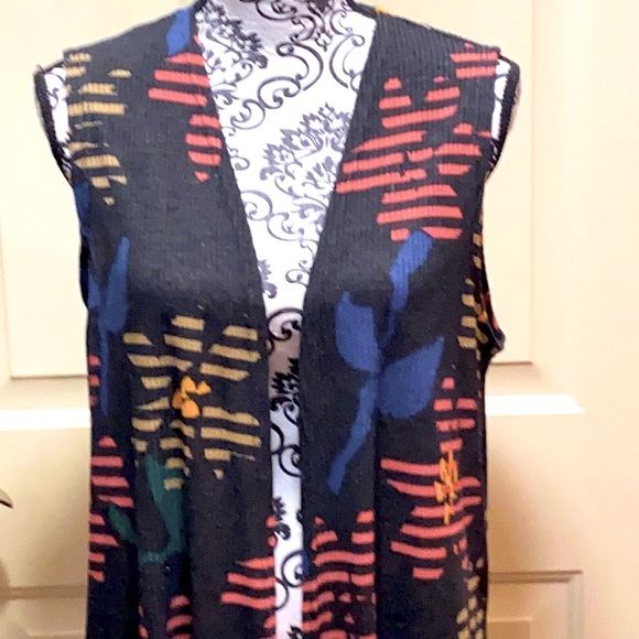 LuLaRoe Joy vest medium